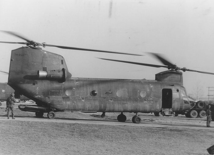 Chinook 74-22278 in Korea after the "Innkeepers" flew all 16 aircraft at once to demonstrate that the unit had 100 percent flyable aircraft, late 1987.