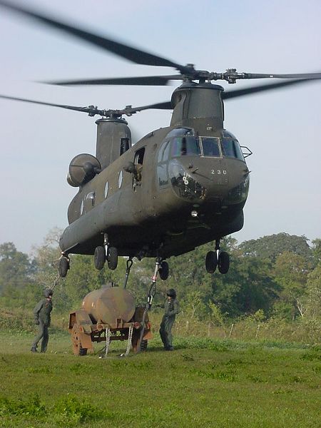 CH-47D Chinook 91-00230 operating in Paraguay, 2001.