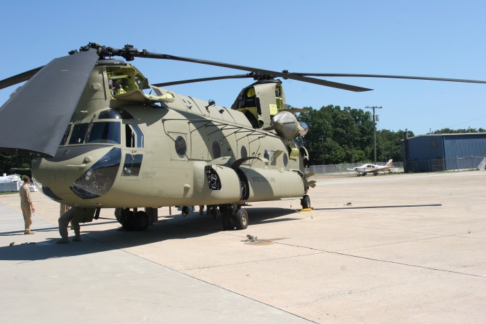 26 June 2010: CH-47F Chinook helicopter 07-08736 prepped for preflight at Millville Airport (KMIV).