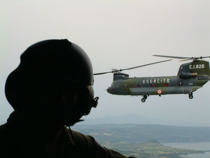 Italian Chinooks in Rome, 2 June 2002.